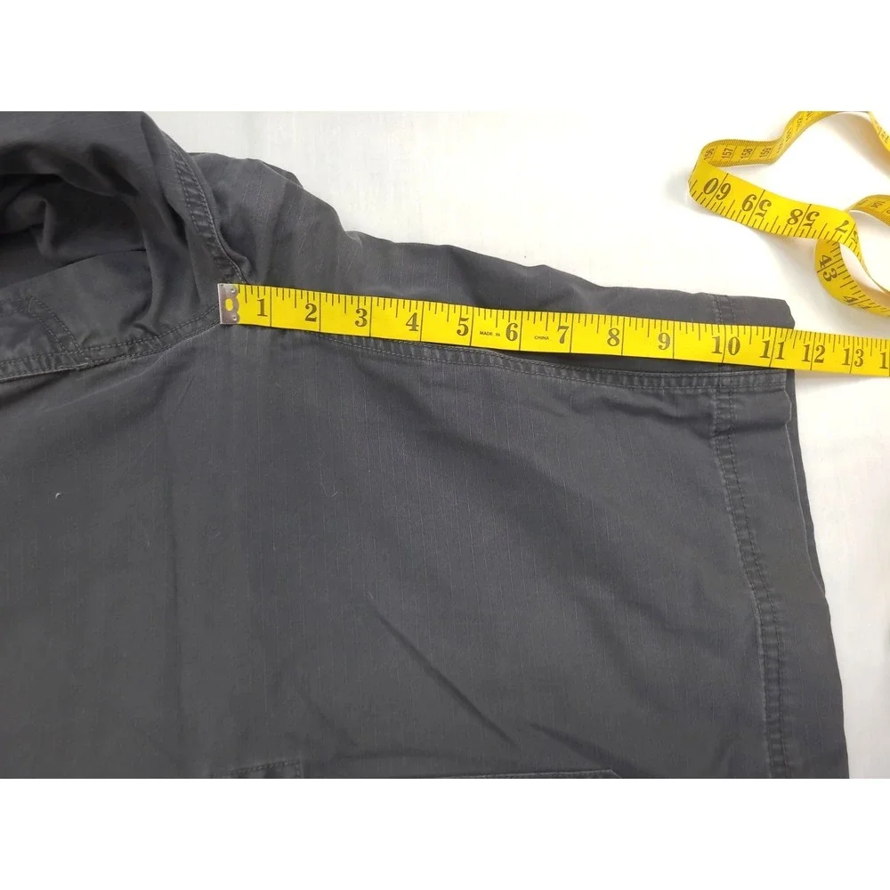 The North Face Cargo Shorts Mens Size 40 Charcoal Gray Utility Hiking Outdoor